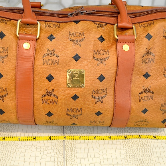 MCM Visetos Congnac Boston Bag Golf Collection Medium - Picture 13 of 16